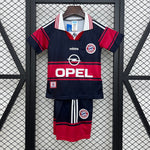 Bayern Munich 99 | Kids | Home